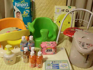 ベビープランの内容
子ども用いす、バンボ、電気ポット、お風呂椅子、ベビーソープ、赤ちゃん用の水とお茶、防水シーツ